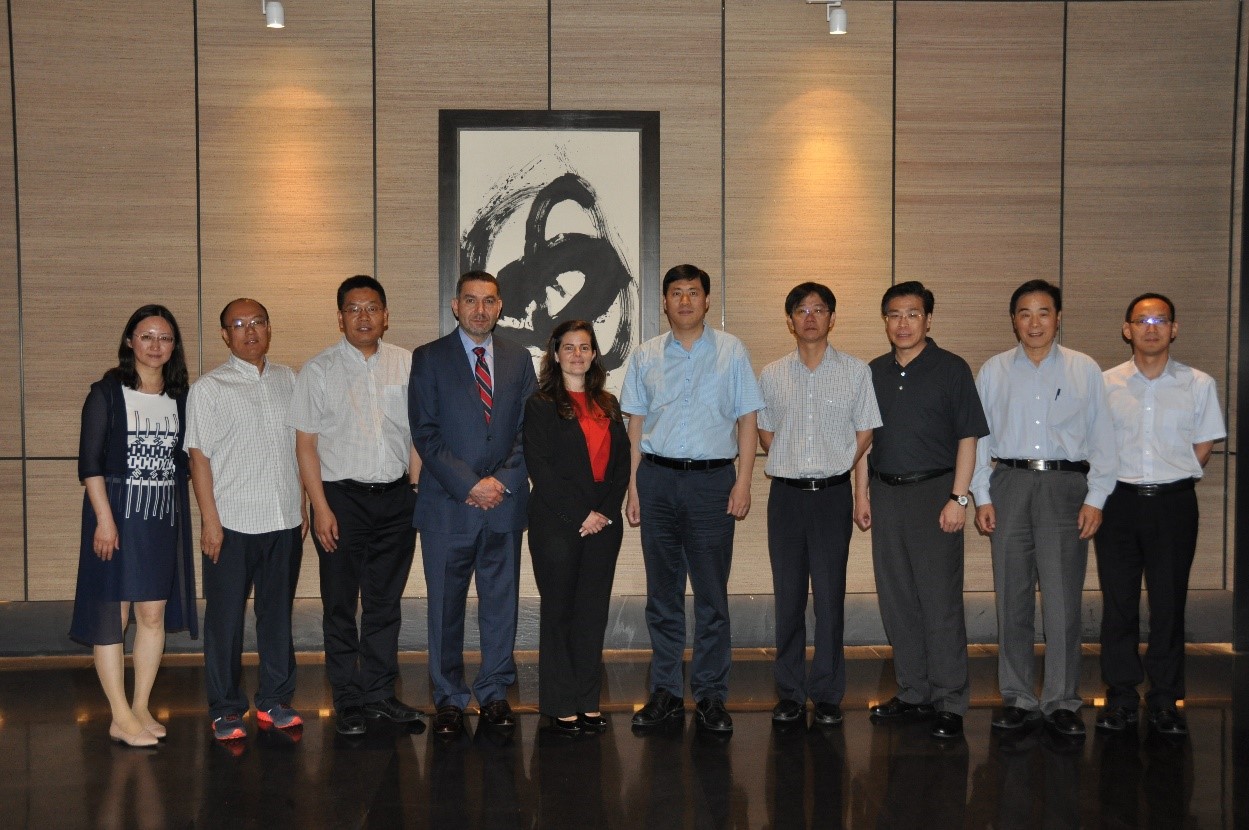 華杰公司2017年董事會(huì)圓滿結(jié)束