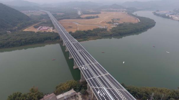 新聞薈：汕湛高速清云段通車&middot;公司榮獲中咨協(xié)、中招協(xié)多項(xiàng)榮譽(yù)